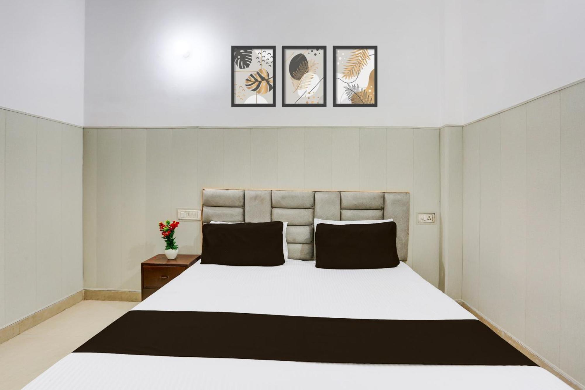 אגרה Hotel O Vk Palace מראה חיצוני תמונה