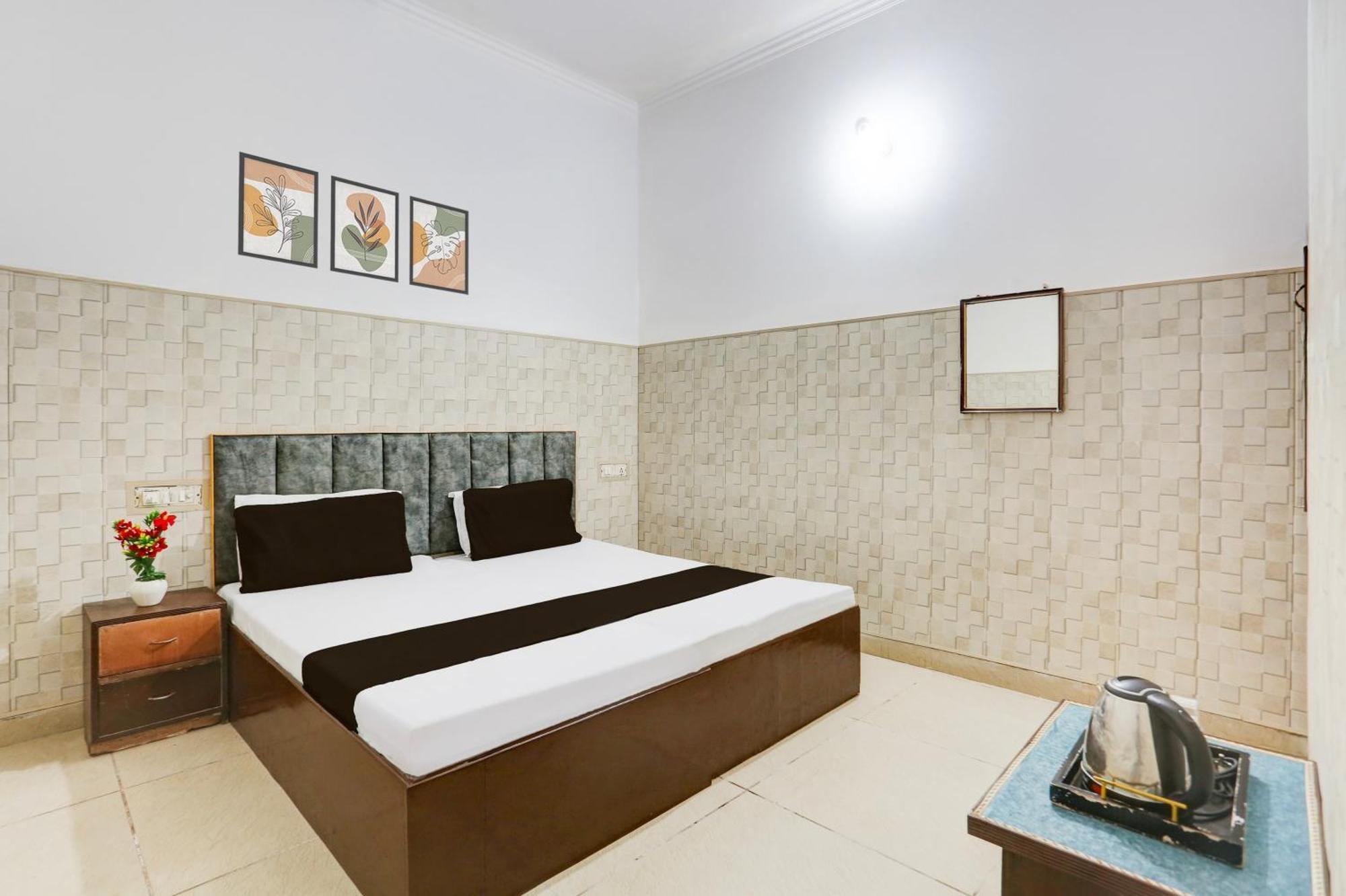 אגרה Hotel O Vk Palace מראה חיצוני תמונה