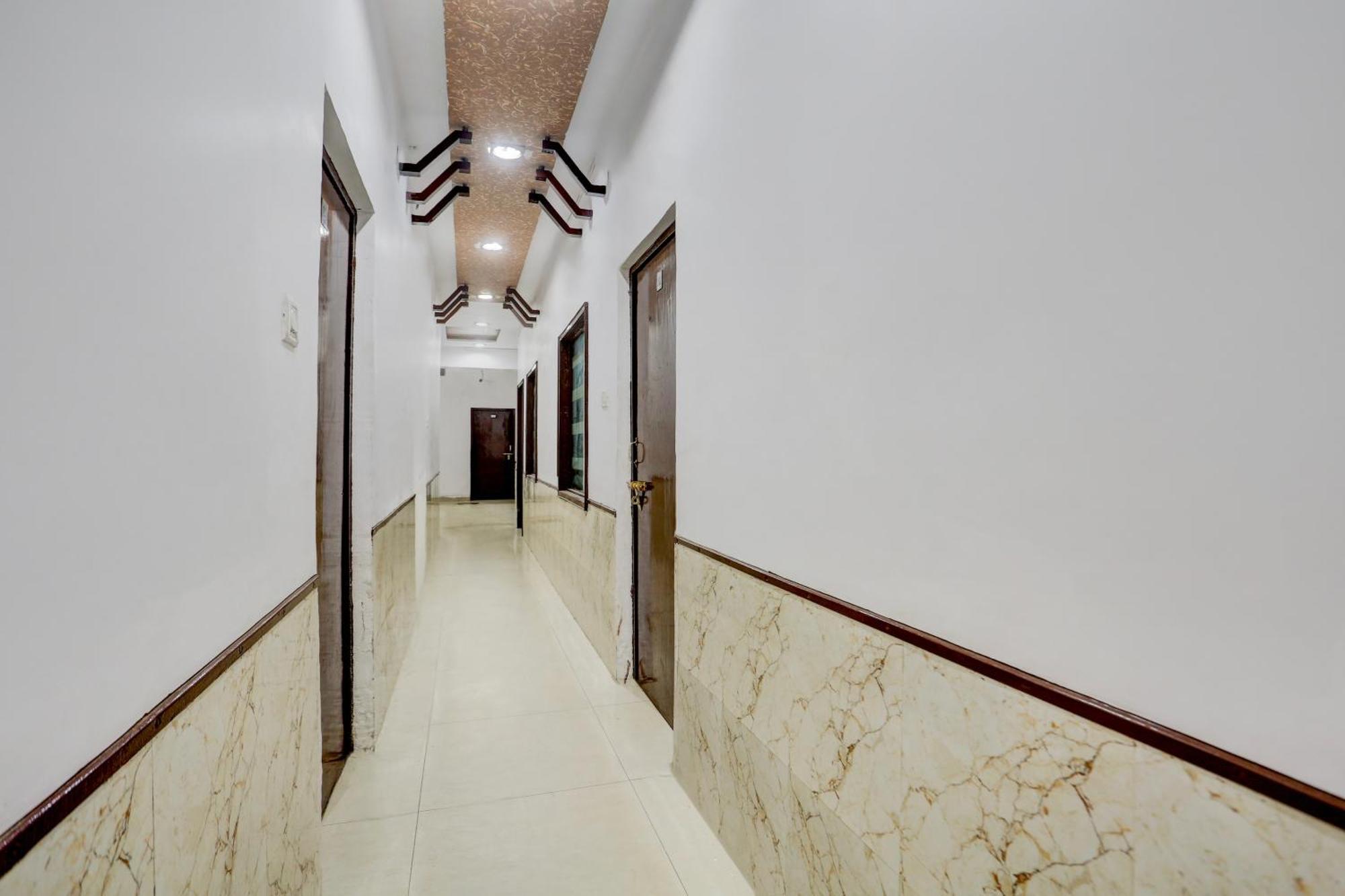 אגרה Hotel O Vk Palace מראה חיצוני תמונה